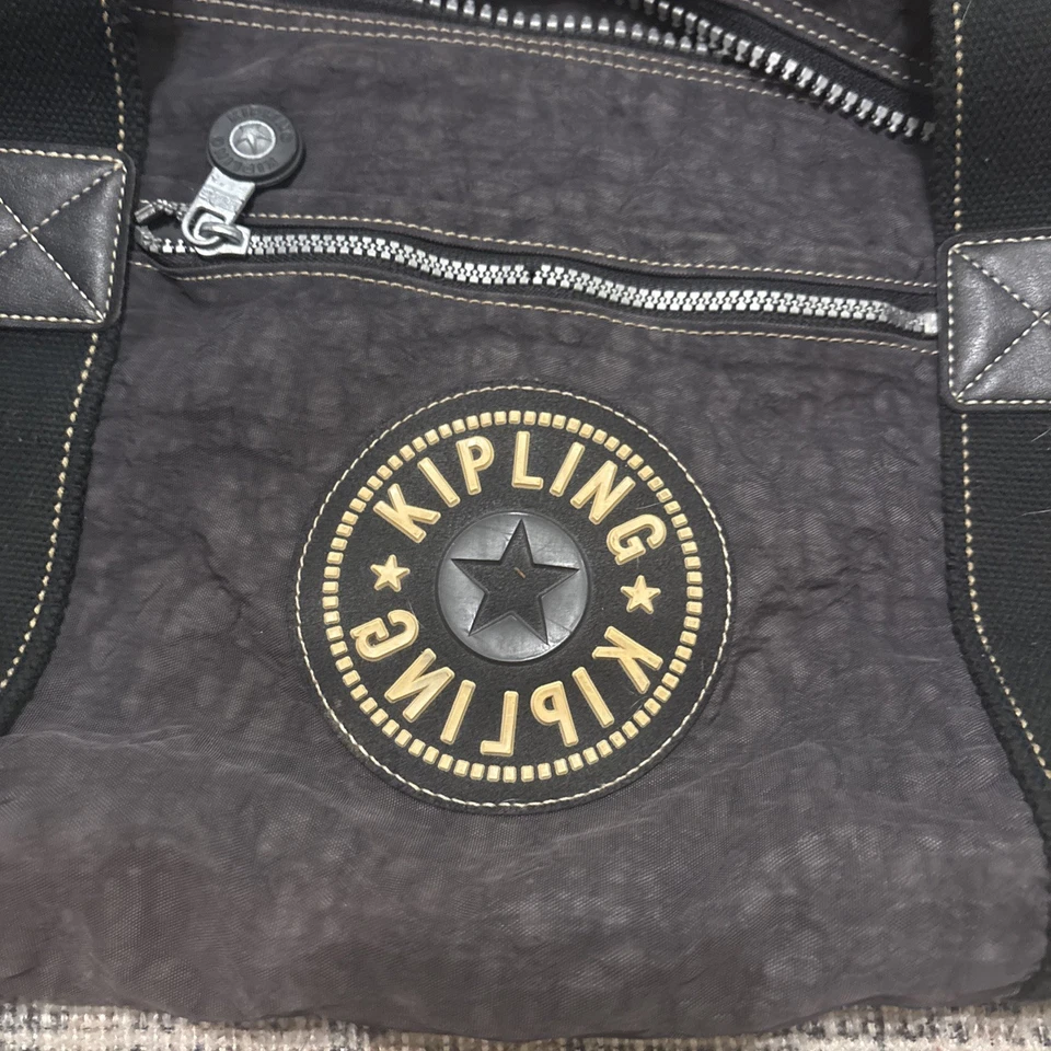 Bolso de Lona Grande Kipling - Negro Gris Old School Herrajes Buen Estado Foto 2 de 4