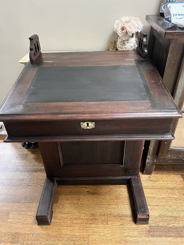 Possibly 1860 Vintage Davenport Captain's Desk