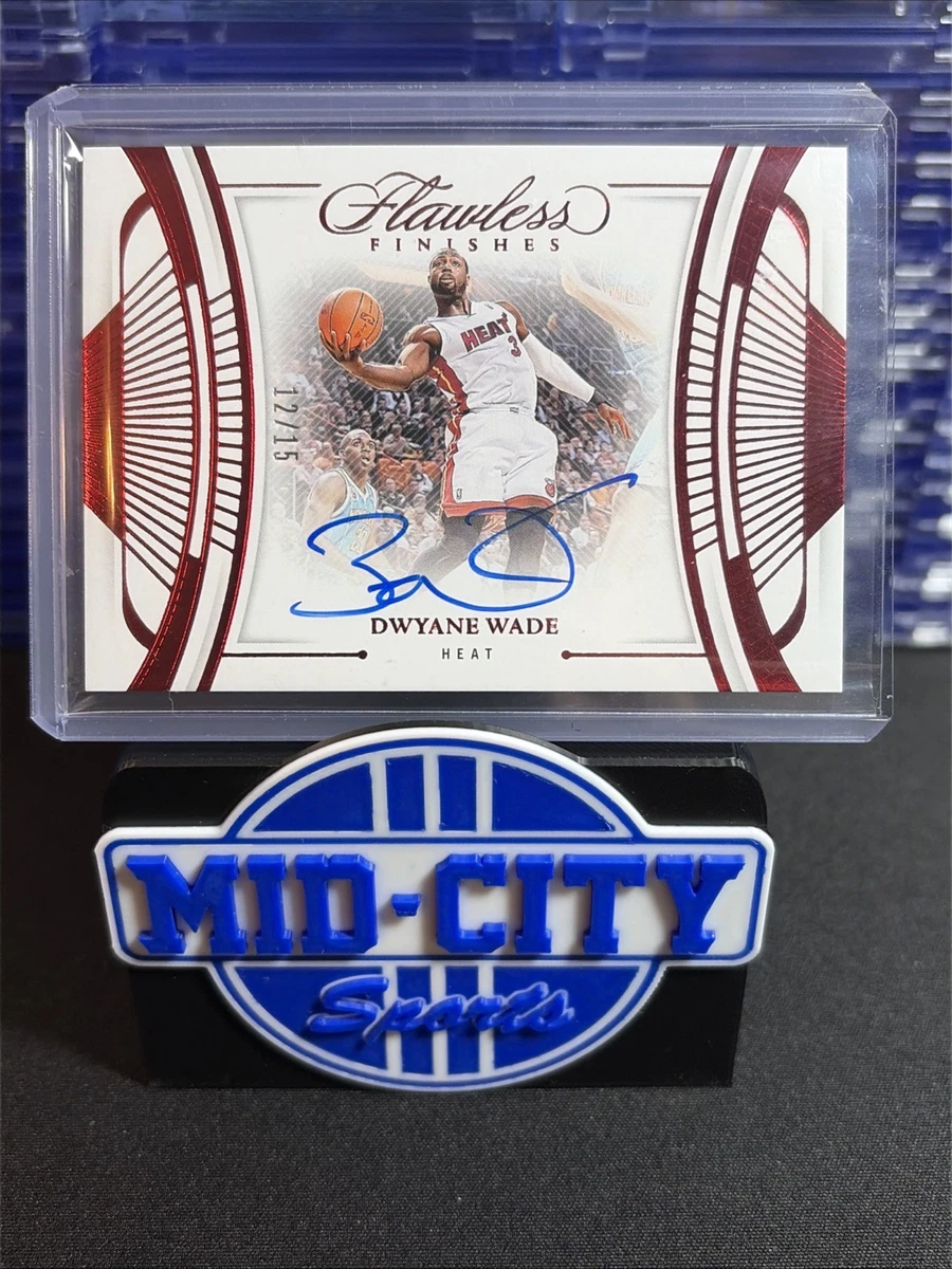 Panini Dwyane Wade Basketball Autographed Sports Trading Cards