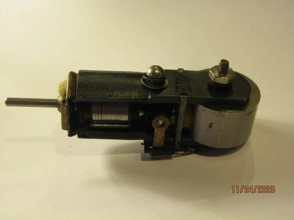 Vintage Pittman Style ? HO Locomotive 12V DC Motor Tested - Image 4 of 4