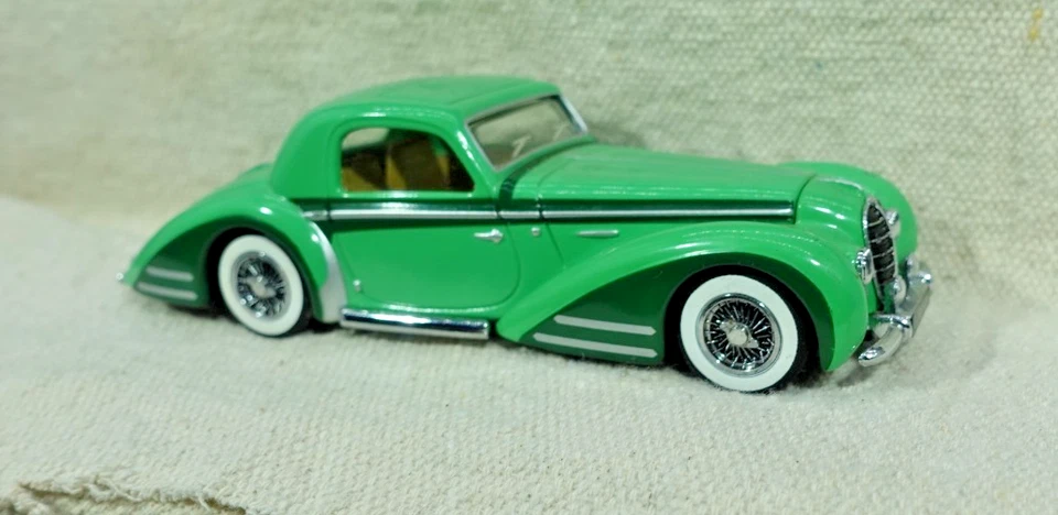 Dinky Delahaye 145 Chapron 1946 1/43 - Image 2 of 4