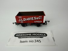 HORNBY JL DAVIES & CO RED 7 PLANK OPEN WAGON NO.121 R1075 OO GAUGE UNBOXED