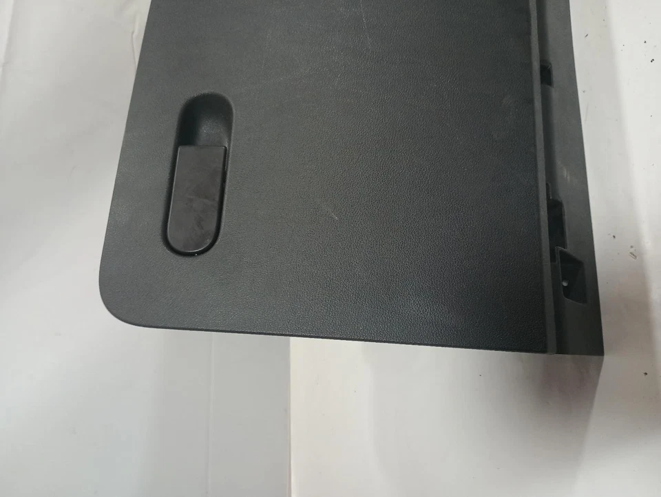 Used Glove Box fits: 2013 Volkswagen Beetle  Grade A - Image 2 of 4