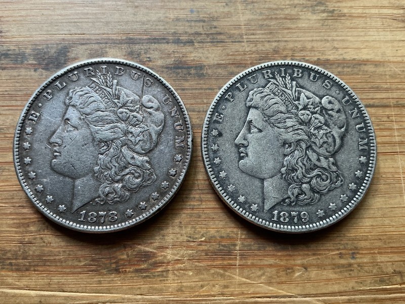 US Morgan Silver Dollars 2 coins circulated details Pre 1904 Lot F6