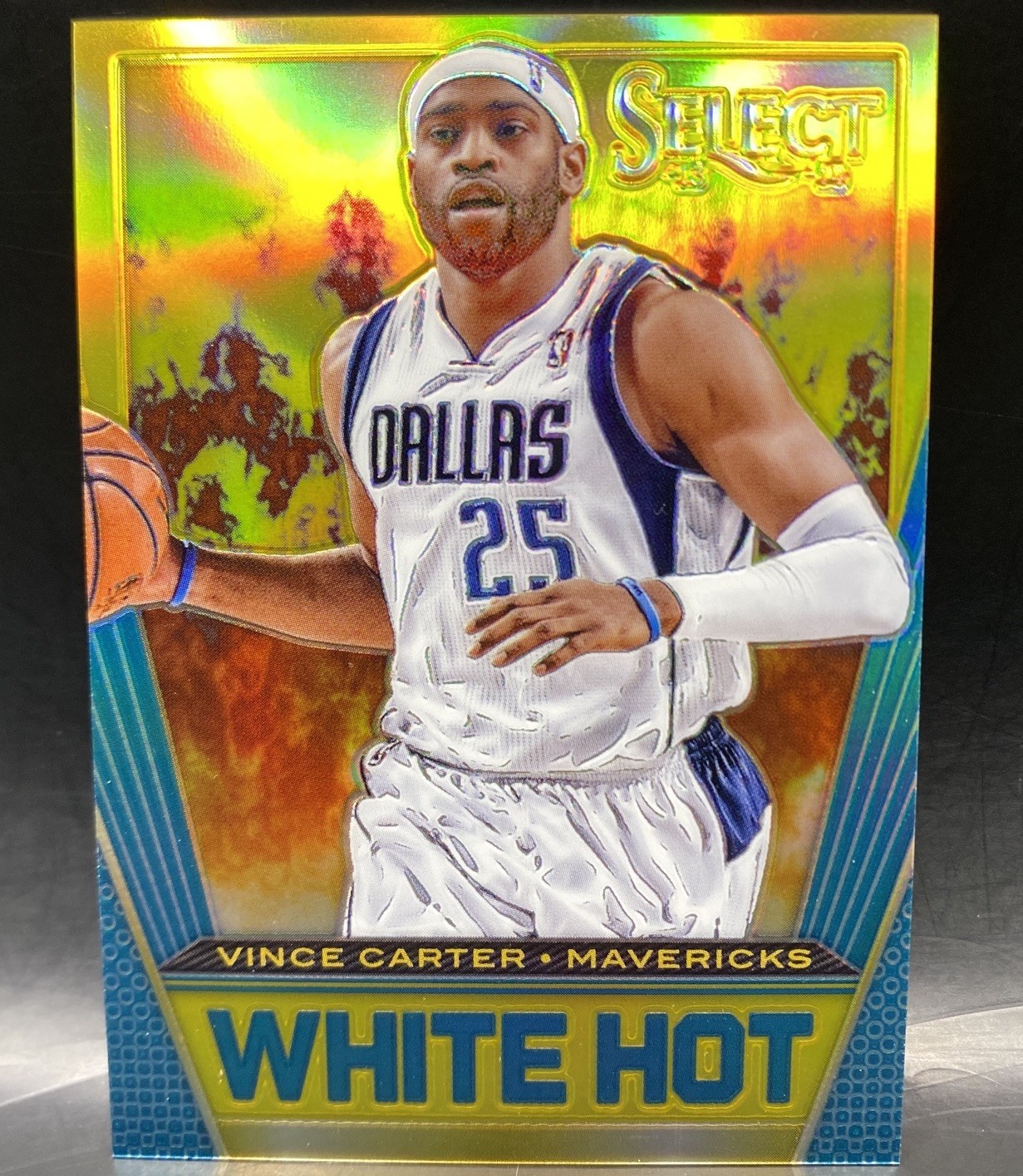 2013-14 Panini Select White Hot Vince Carter #32 Gold Prizm /10 Dallas Mavericks