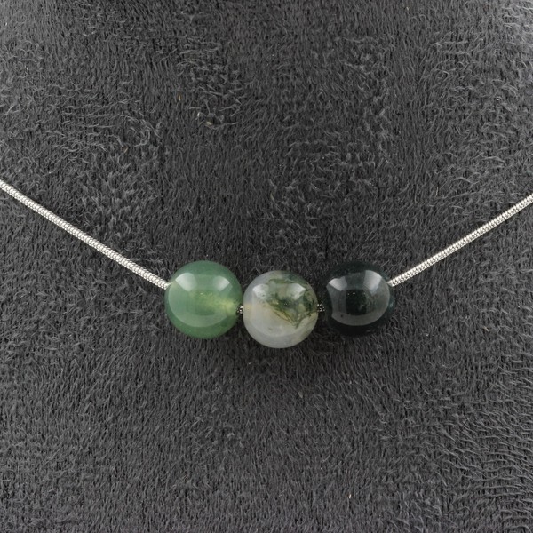 Steine Und Mineralien. Halskette 3 Perlen Moosachat 8 Mm. Kette Aus Edelstahl-image