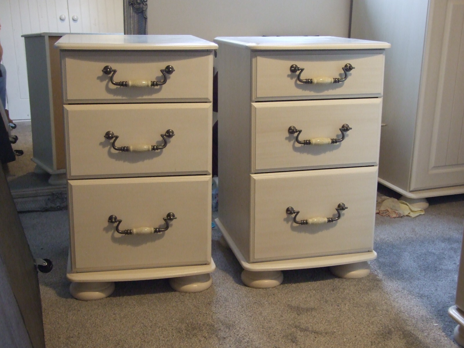 2 x Bensons for Beds 'Signature' style Bedside eBay