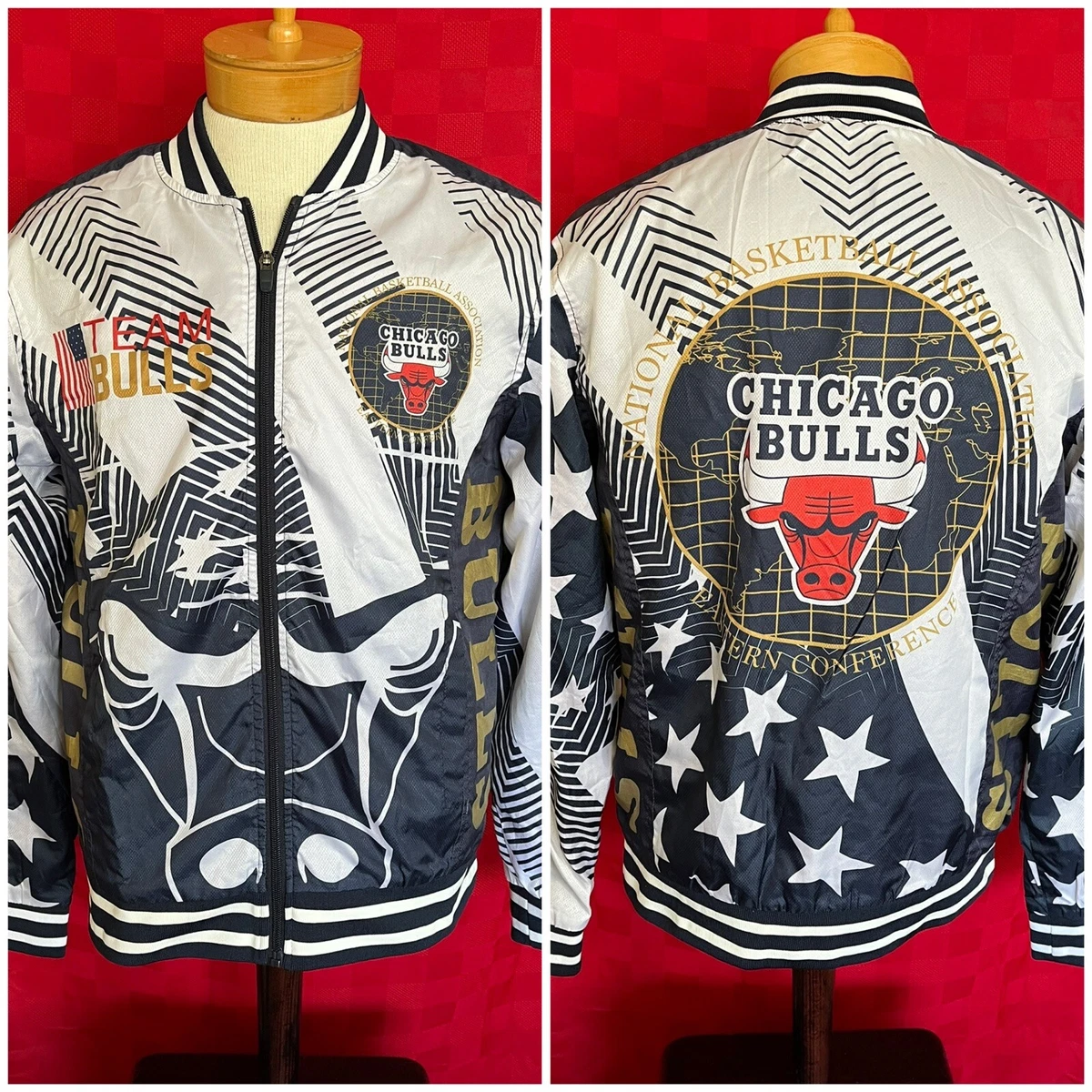 Chicago Bulls Basketball Throwback Jacket NBA Size Small / Med