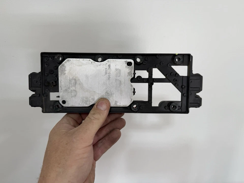 Módulo de control de encendido 93-99 Cadillac Deville Seville Allante 4,6 L 1103971 OEM Foto 4 de 4