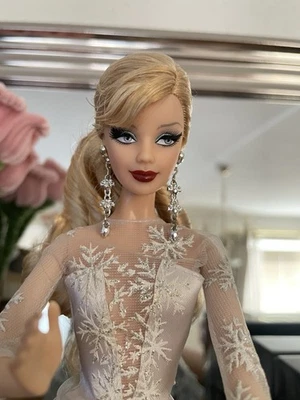 Barbie 2008 Weihnacht Editation Holiday Doll Top Zustand ohne Schuhe !!! - Bild 1 von 4