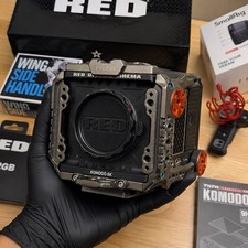 RED Komodo 6K Cinema Camera Kit Tilta Cage 51...