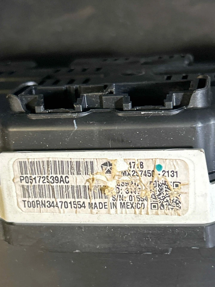 Fits 2009 Dodge Journey Speedometer (miles n/a) OEM:5172539AD - Image 4 of 4