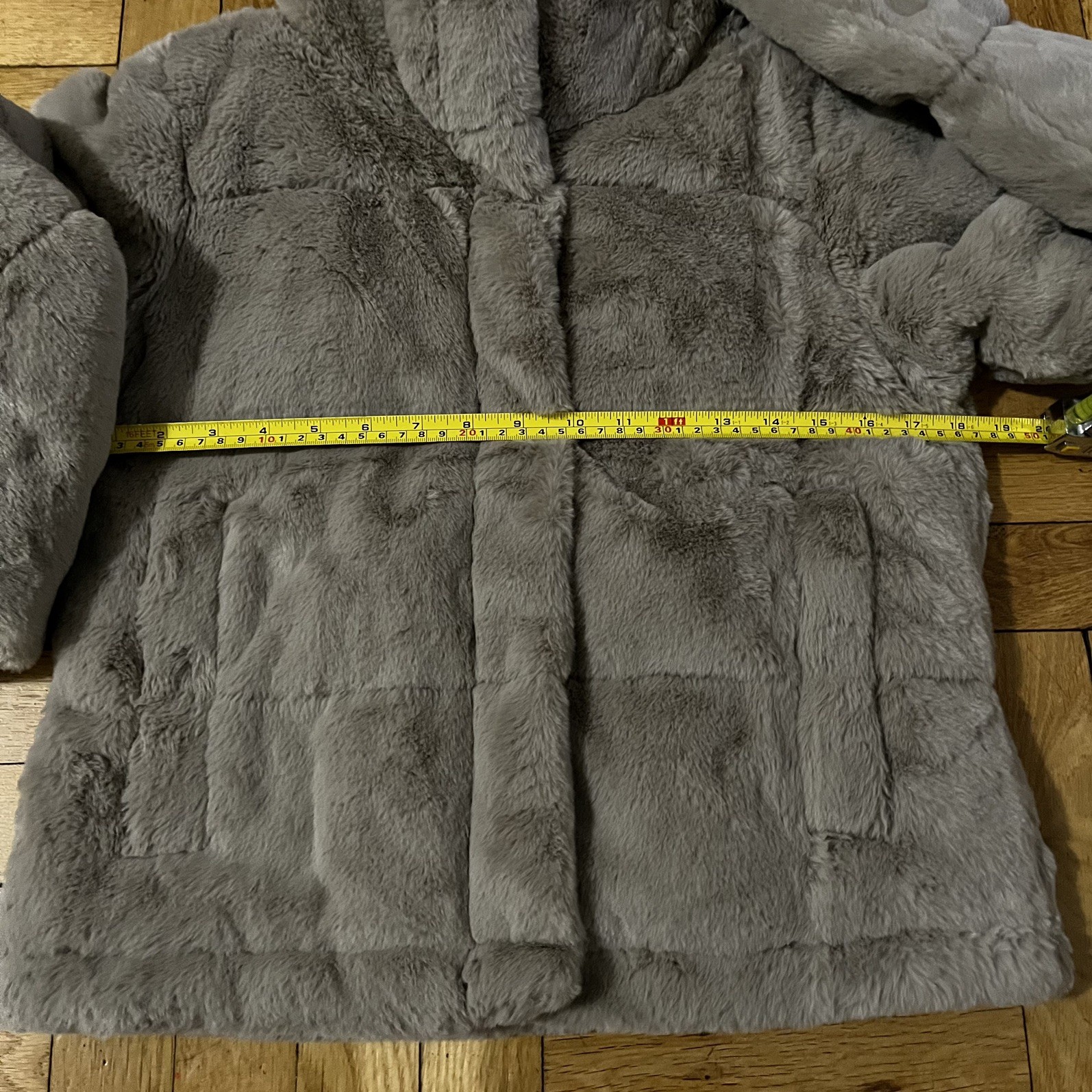 Abercrombie & Fitch Mini Puffer Faux Fur Jacket Size Small Taupe Beige Cute