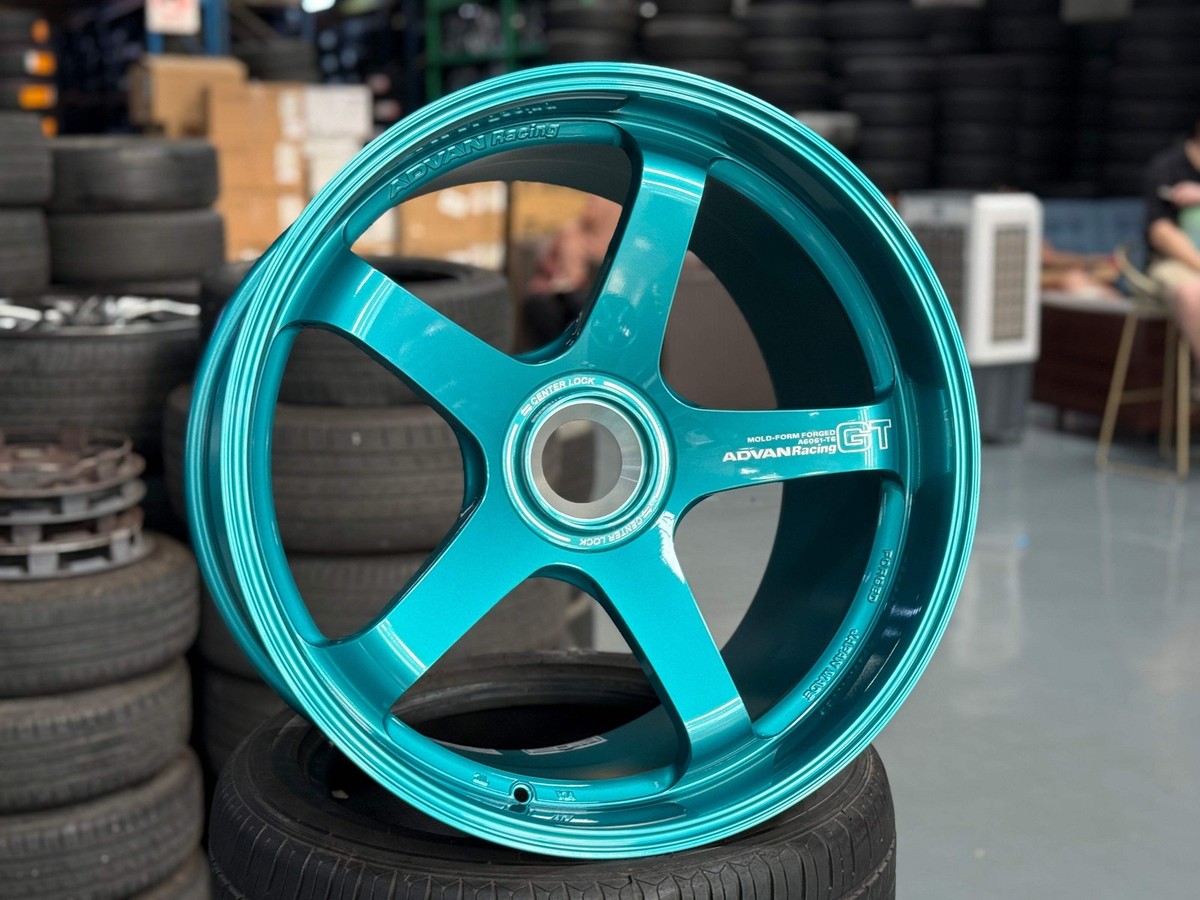 New 20x10 ET45 21x13 ET31 Advan Racing GT Porsche 992 GT3 RS