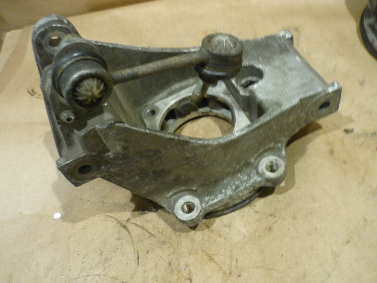Ferrari 355 -LH Rear Wheel Hub Holder-Knuckle (USED) - P/N 175476