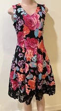 Donna Ricco Dress Floral On Black With Lace Trimmed Hem 6 EUC
