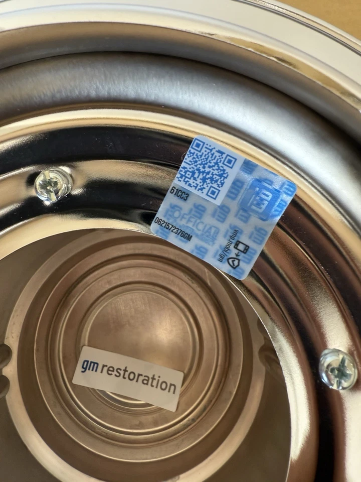 1 ЦЕНТРАЛЬНЫЕ КОЛПАКИ CHEVROLET DERBY CORVETTE КОЛЕСА ДЛЯ РАЛЛИ, ЛИЦЕНЗИЯ GM, МЕТАЛЛ, ФЛАГИ - Изображение 2 из 4