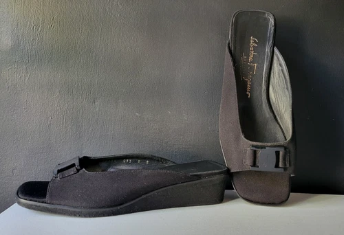 FERRAGAMO BLACK FABRIC OPEN TOE SLIDES SANDALS with LOW WEDGE HEEL