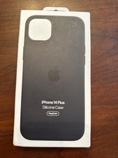 Genuine Apple iPhone 14 Plus Silicone Case with Magsafe Midnight Black