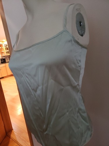 ST. JOHN NEW WOMEN’S SLEEVELESS TOP SIZE P - Picture 3 of 10