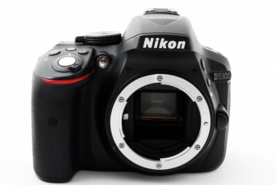 美品　Nikon d5300 18-55 BLACK 32GB SD Amazon.com : Nikon D5300 24.2 MP CMOS Digital SLR Camera with 18