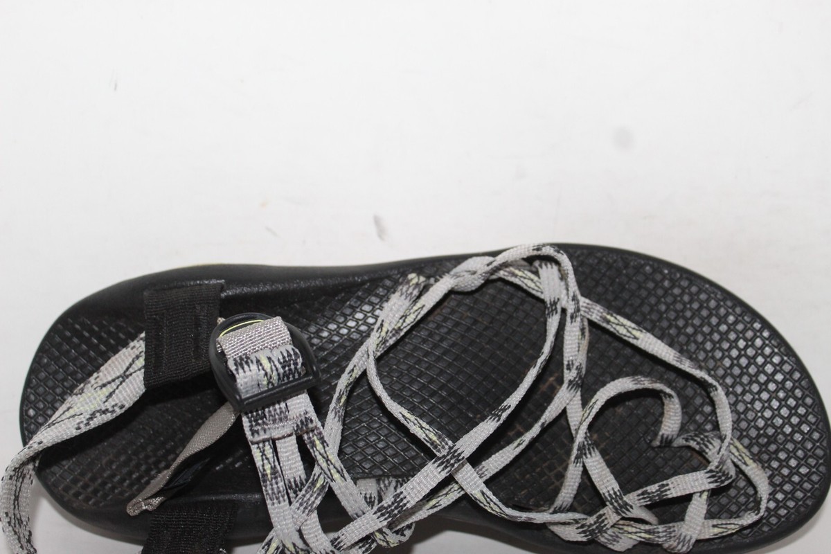 Chaco Womens Gray Thin Strap Waterproof/Hiking Sandal Size 9  display picture 3