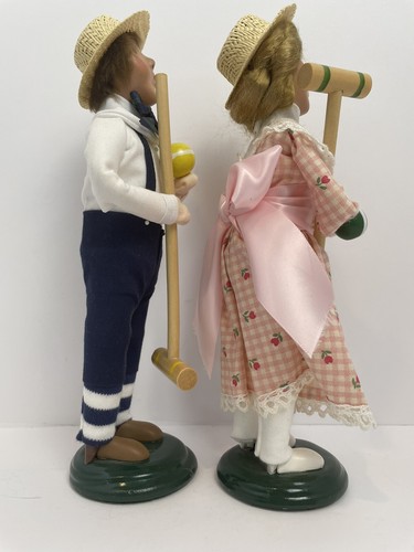 Byers' Choice Younger Croquet Couple 2000 Collection Collectable Figurines - Picture 8 of 12