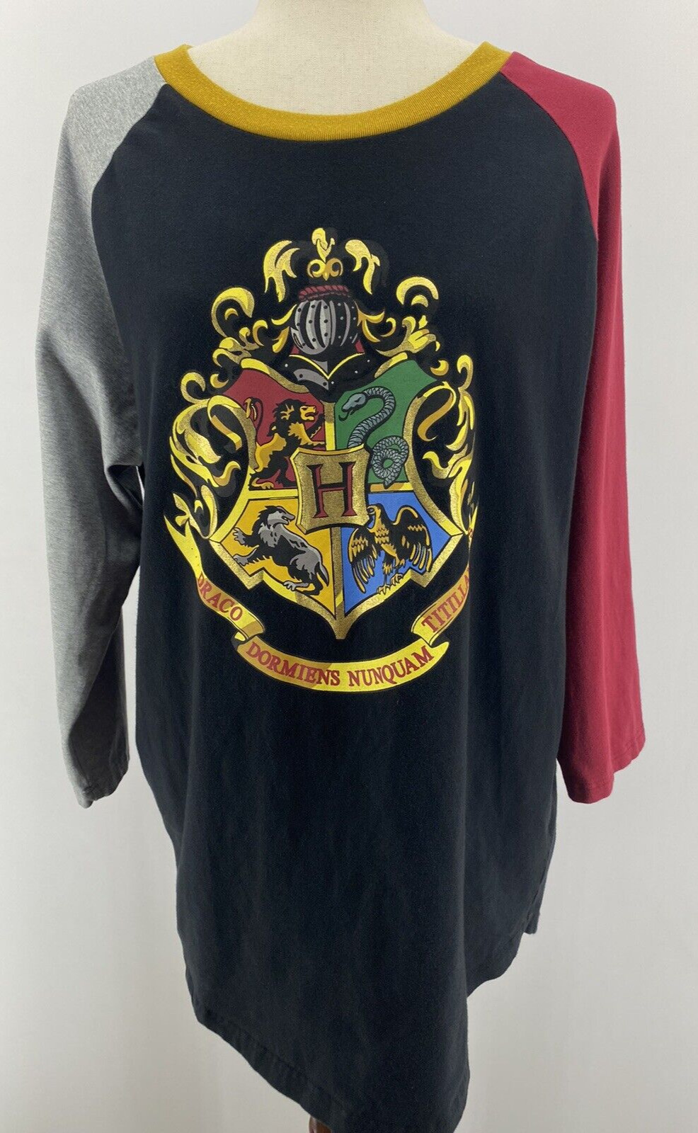 Hogwarts Wizarding World Harry Potter Raglan TShirt X… Gem
