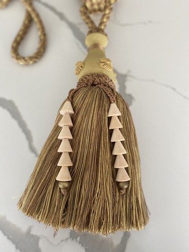 Lavish Curtain Drape Tiebacks / Tassels Gold High end Drapery Trim Handcrafted - Picture 12 of 12