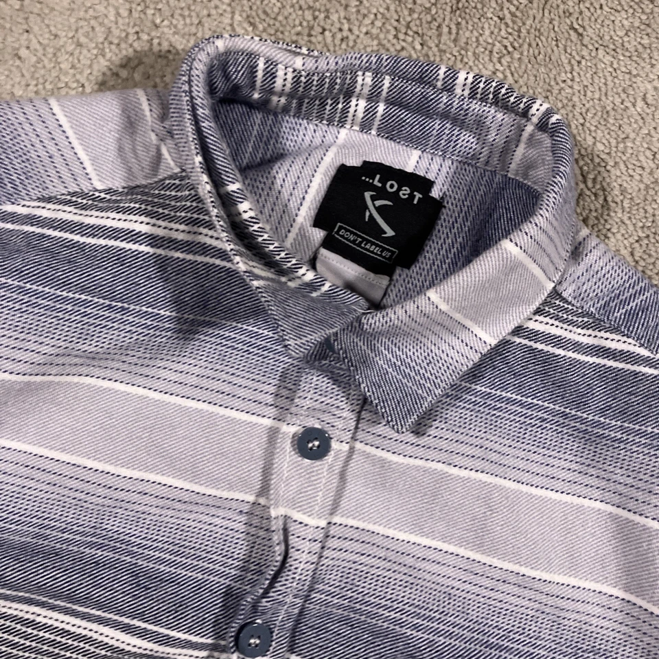 ...LOST Camisa de Franela Abotonada Para Hombres Pequeña Rayas Algodón Exterior Y2K Patinador Foto 3 de 4