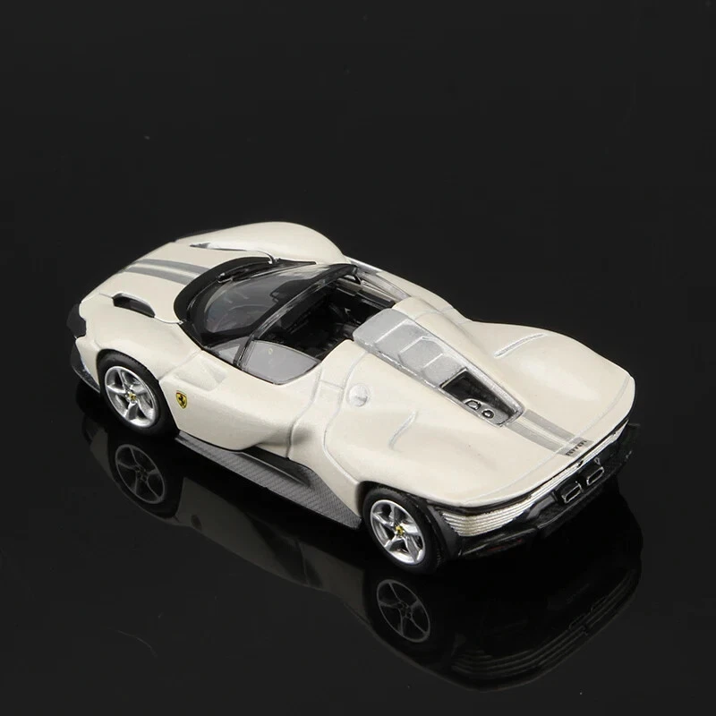 Bburago 1/64 White Ferrari DAYTONA SP3 Diecast Metal Racing Sports Car Ferrari - Image 3 of 4