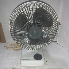 Vintage Windmere 7" Table Fan Deluxe 2 Speed Oscillating White Model DF-7 Tested