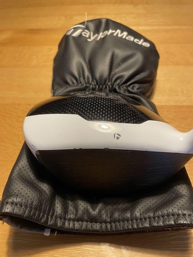 TaylorMade M2 Driver Head Only 10.5 Degree with Headcover Paint Chip Used - Picture 3 of 6