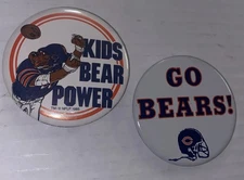 2 LOT Chicago Bears Vintage Pins 1985 Kids Bear Power Team Logo Go Button NFL