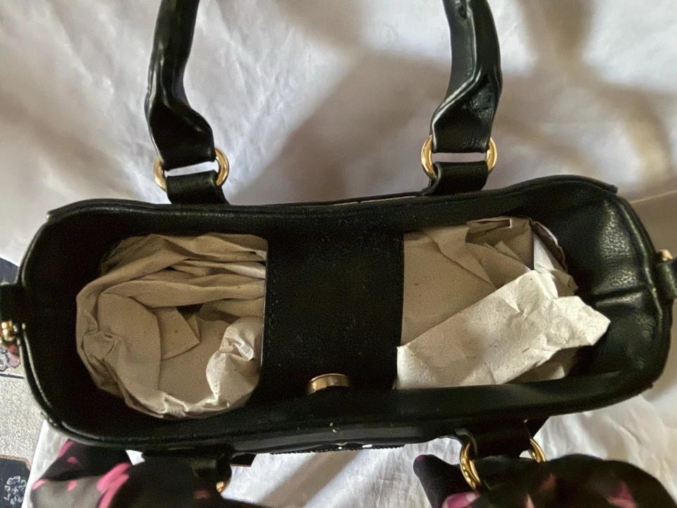 Juicy Couture Holding the Line Mini Bag Cherry Scarf BLACK NWT - Image 3 of 4