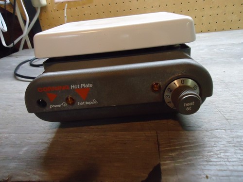 CORNING CERAMIC HOT PLATE MODEL PC-400