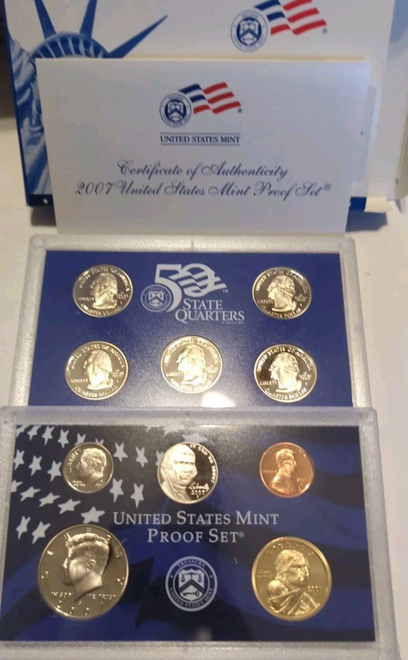 2007 US Mint Proof Set 14 Uncirculated Coins In Original PKG & COA Collectable  - Image 3 of 4