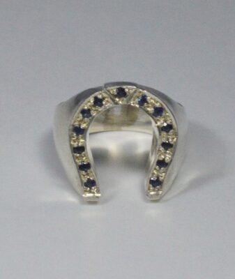 Collana con ciondolo a forma di ragazza e cavallo in argento sterling 925, zircone a forma di cuore da 6 mm, ideale per lavori con resina e ceneri, ricordo/latte materno fai da