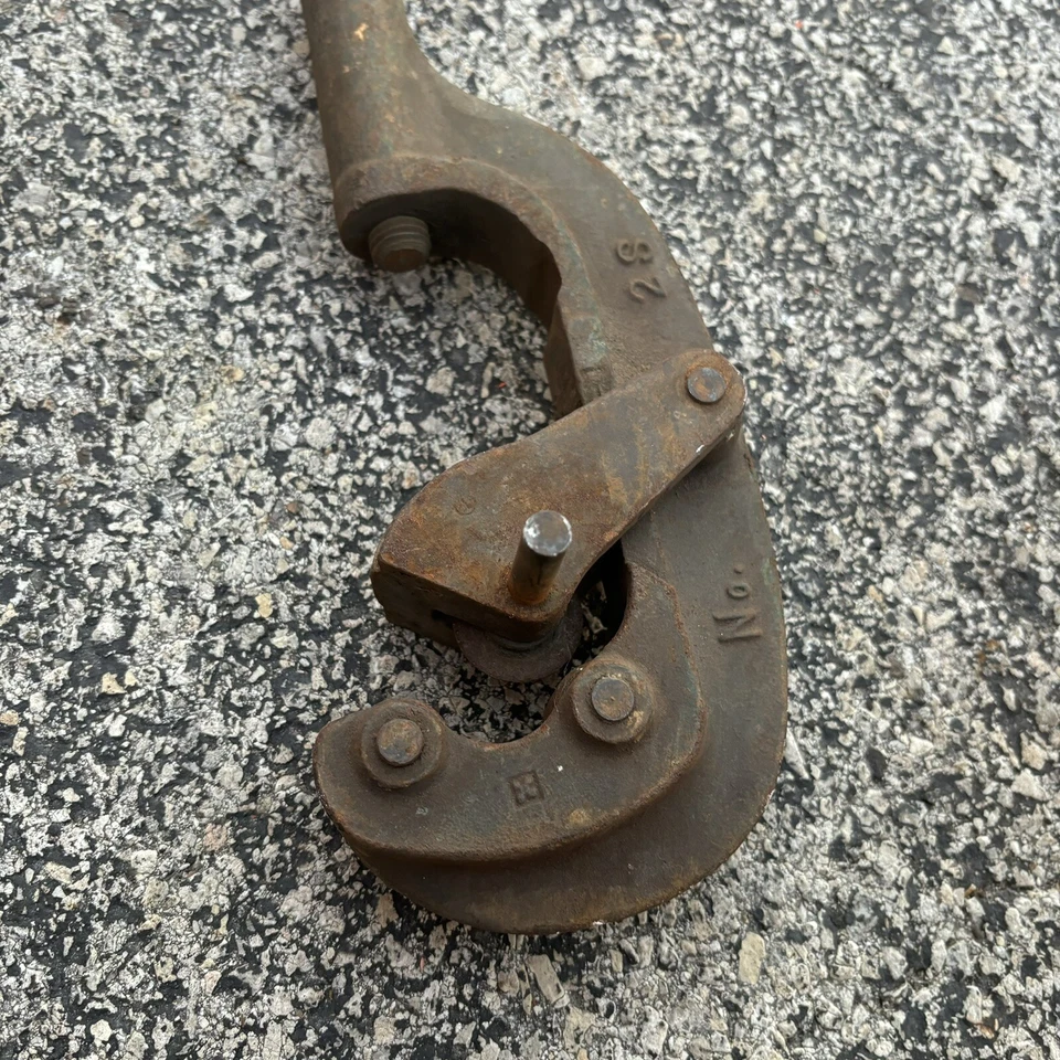 Vintage Sears Roebuck No. 2-S Heavy Duty Large Pipe Cutter - Bolt Coming Out - Image 4 of 4