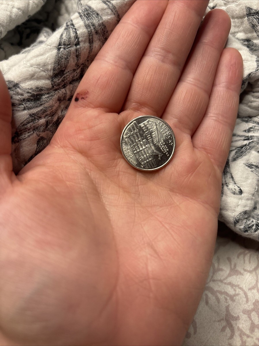 【新品未開封】2001年発行 ケンタッキー州Quarter 1 バンク•ロール 2001 D Kentucky State Quarter Actual Coin Exquisite Radiant