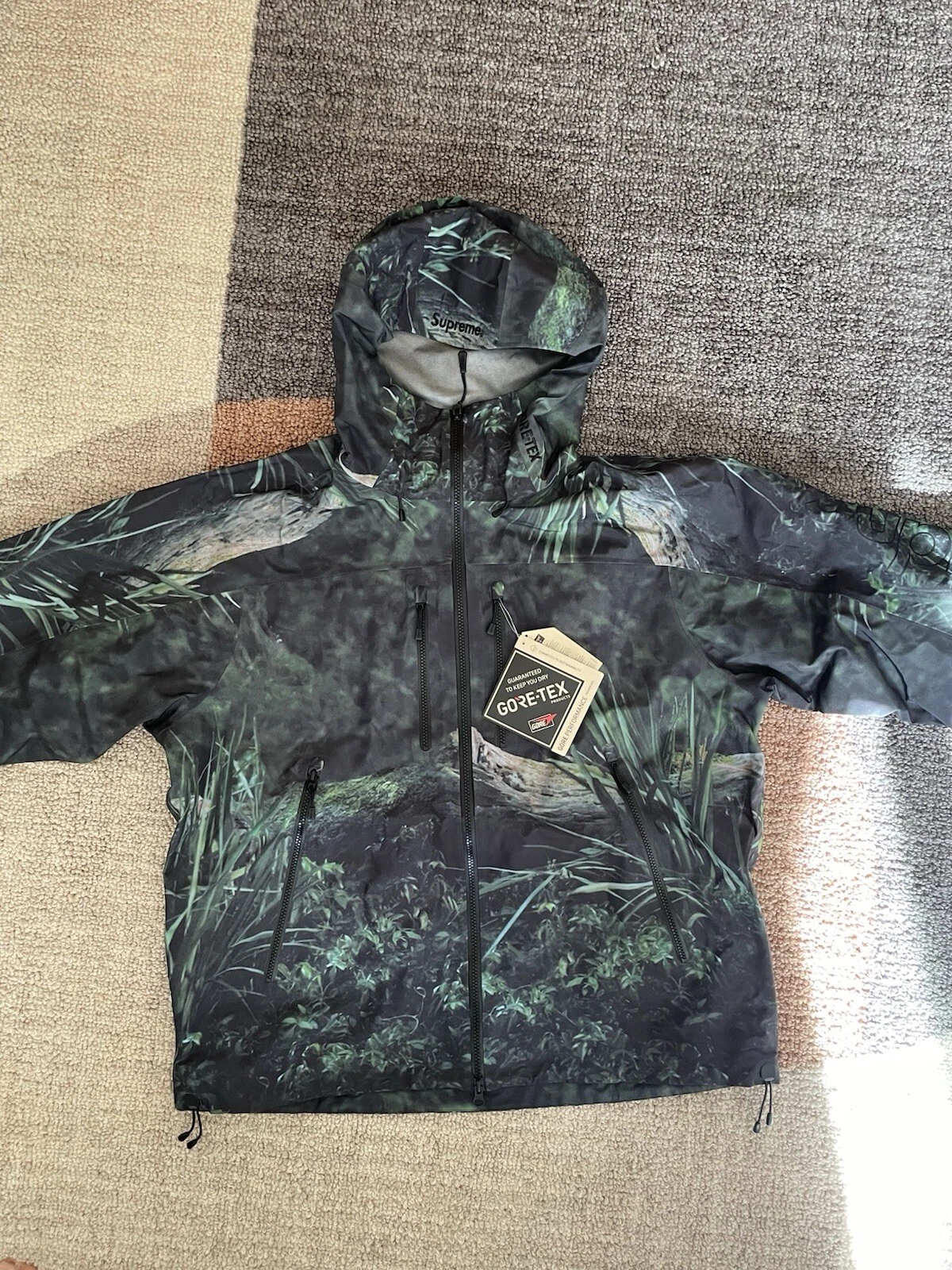 Veste coquille à couture collée Supreme GORE TEX Kermit la grenouille. GRAND 