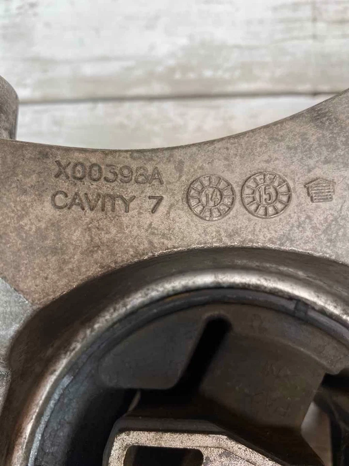 Chevrolet Equinox 2015 conjunto de montaje de marco de motor OEM X00398A cavidad 7 Foto 4 de 4