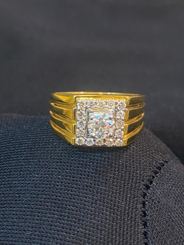 0.82 Cts Round Brilliant Cut Diamonds Men's Solitaire Wedding Ring In 18K Gold - Picture 5 of 12