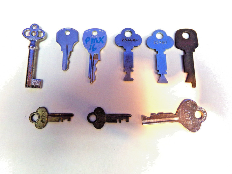 9 Different  Antique & Vintage GAMEWELL Fire Alarm Box Keys