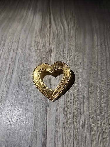Unbranded Gold Colored Heart Brooch