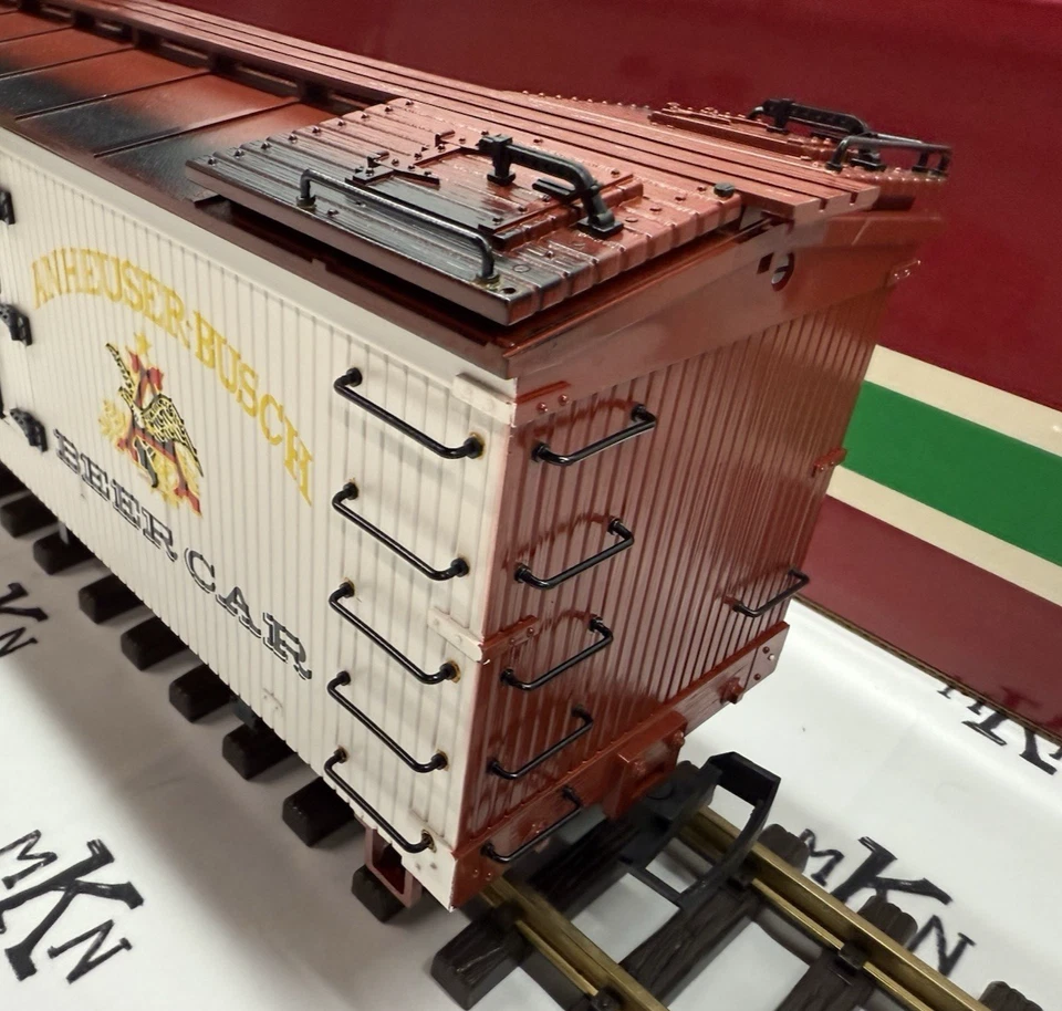 LGB 4070 Budweiser Woodside Reefer Car G Scale EX/Box - Image 4 of 4