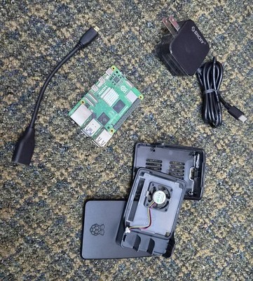 Raspberry PI 5 4GB 16GB SD card / Official Case / 5v, 5A, 27w power / HDMI adapt