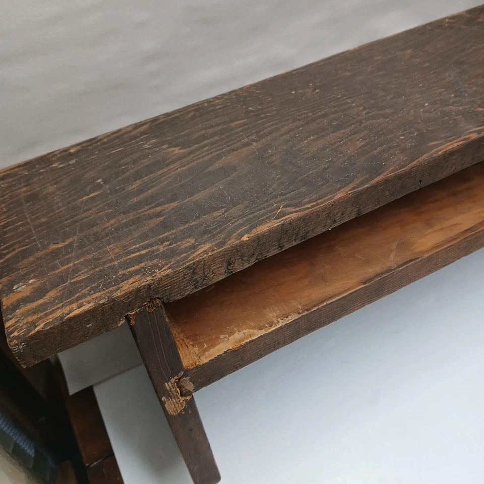 Antiguo Estante de Pared para Libros de Pino Oscuro Antiguo De Colección Hecho a Mano 24"x10"x7" Profundo Foto 3 de 4