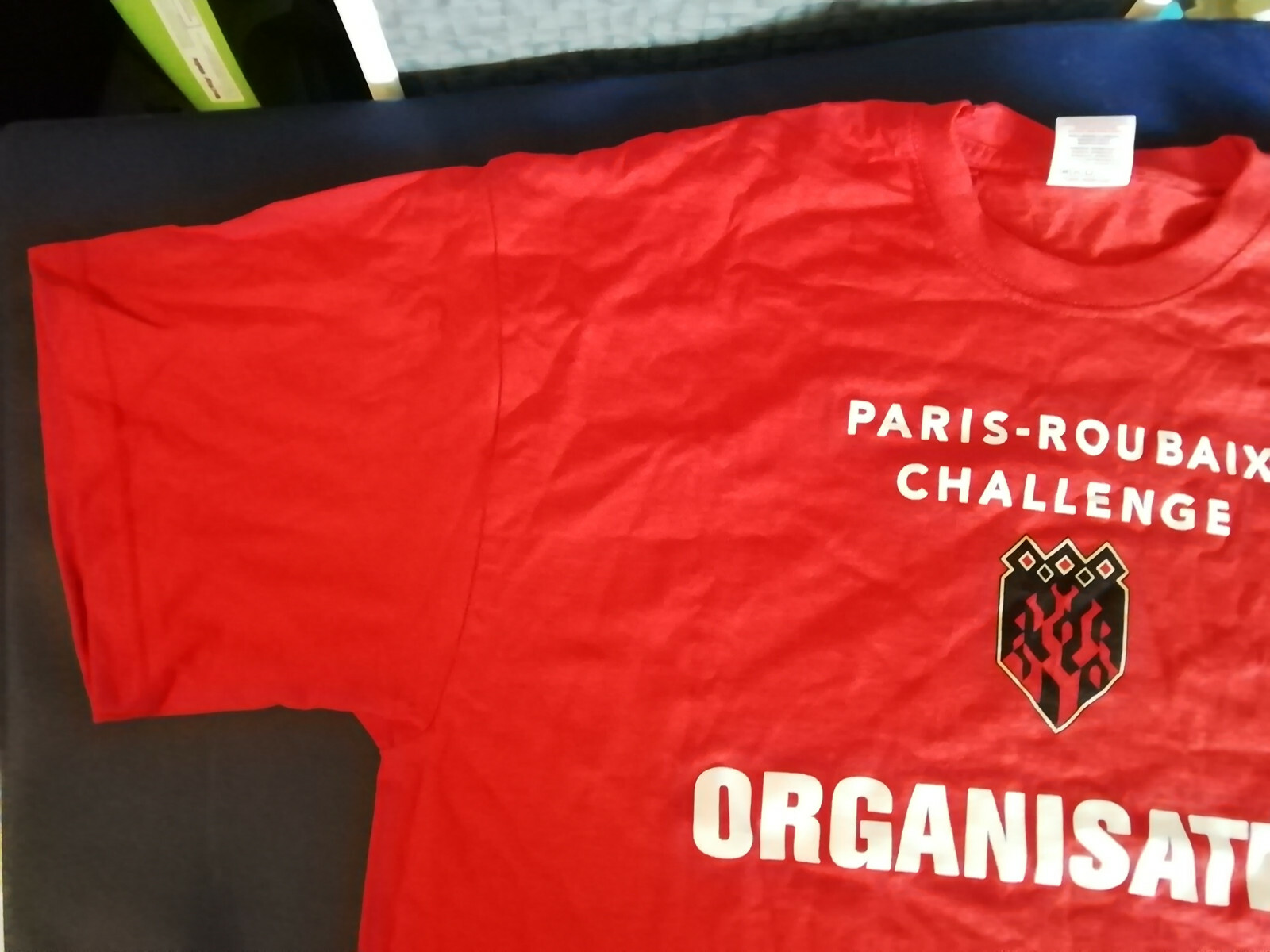 T-shirt Trek Paris Roubaix Challenge taille L vêtement staff cycliste