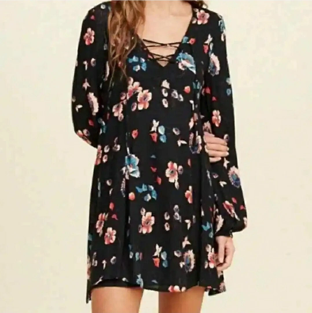 Hollister lace top up dress